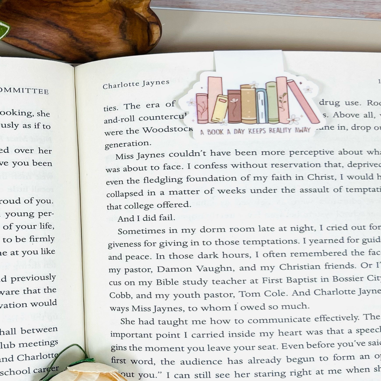 Magnetic Bookmark - A Book A Day Keeps Reality Away