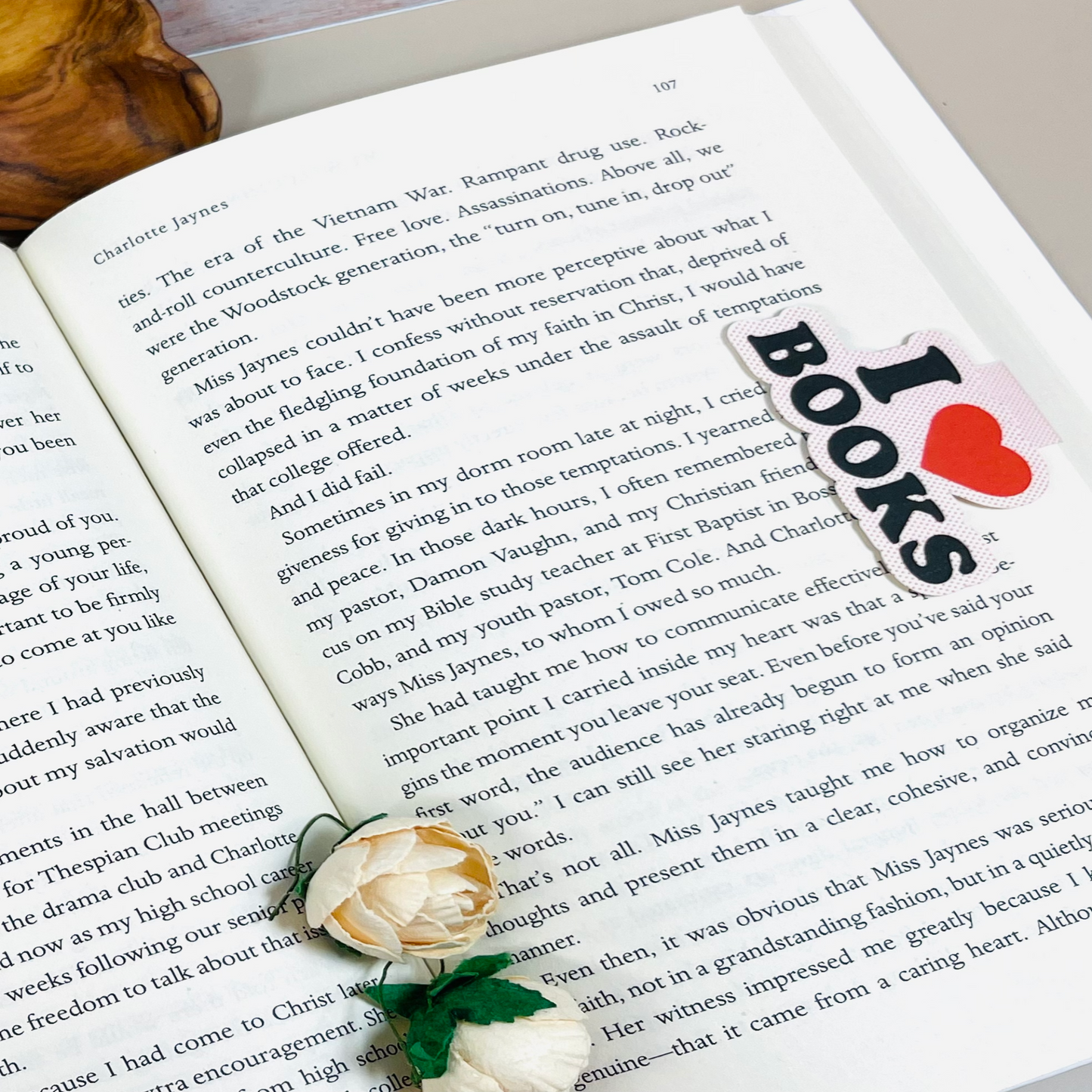 I HEART Books Magnetic Bookmark